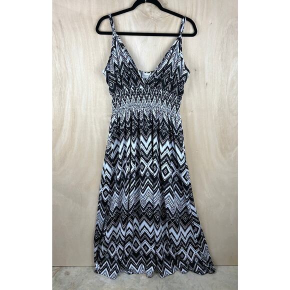 Bobbie‎ Brooks Plus 3X Black White Pattern Maxi Dress Spaghetti Straps - Picture 1 of 4